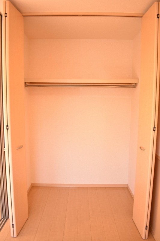 ��ʌ�����s�㕽�����P���ڂ̃A�p�[�g�̎��[