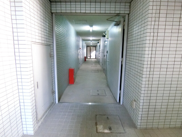 ��ʌ��������܎s���厚���c�E�̃}���V�����̃G���g�����X