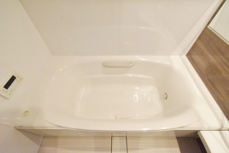 ��ʌ��z�J�s��z�J�R���ڂ̃}���V�����̃o�X