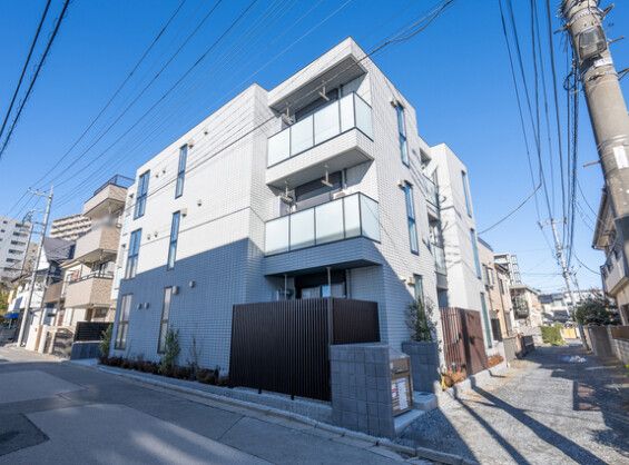 ��ʌ��������܎s��{�擌���Q����71�̃}���V�����̌����O��