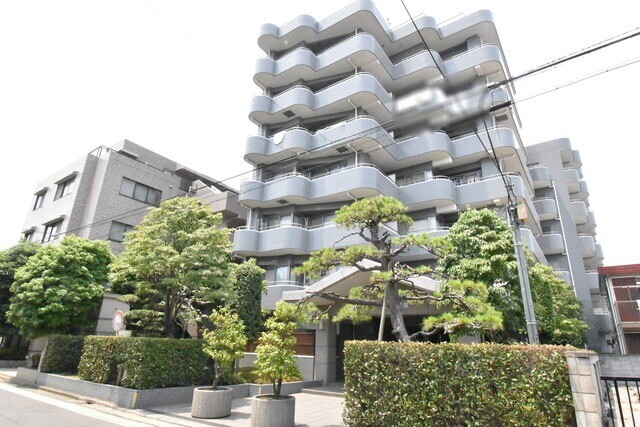 ��ʌ��������܎s��{��x�̓����P���ڂ̃}���V�����̌����O��