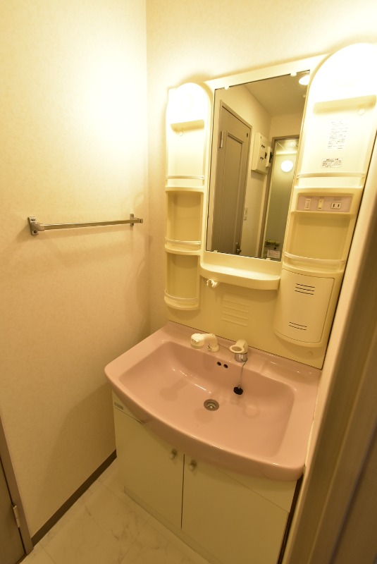 ��ʌ��������܎s��{��x�̓����P���ڂ̃}���V�����̐��ʏ�