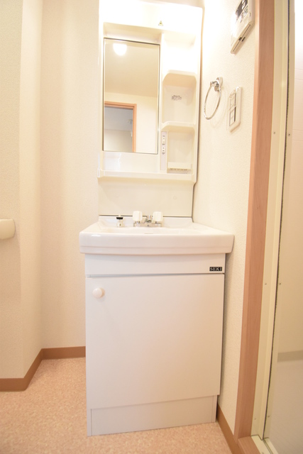 ��ʌ��������܎s������厚�������̃}���V�����̐��ʏ�