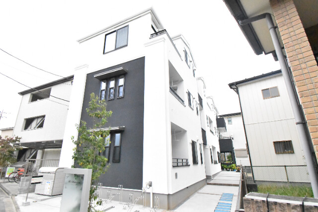 ��ʌ��������܎s��掭��܂V����7-18�̃A�p�[�g�̌����O��