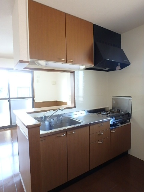 ��ʌ��������܎s��{��O���P���ڂ̃A�p�[�g�̃L�b�`��