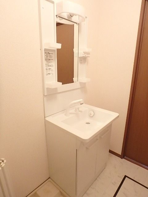 ��ʌ��������܎s��{��O���P���ڂ̃A�p�[�g�̐��ʏ�