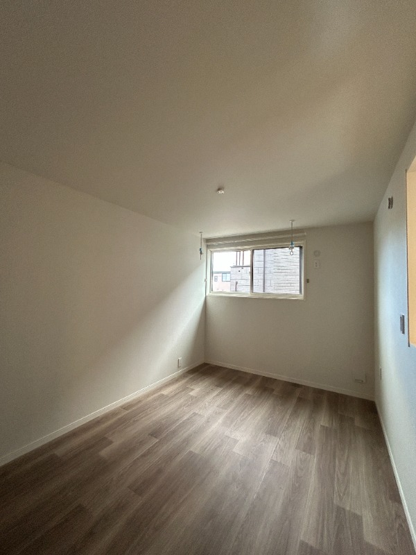 ��ʌ��������܎s�����攪���q�Q���ڂ̃A�p�[�g�̂��̑�