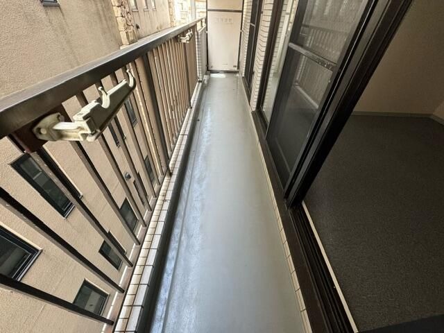 ��ʌ��z�J�s��z�J�S���ڂ̃}���V�����̃o���R�j�[