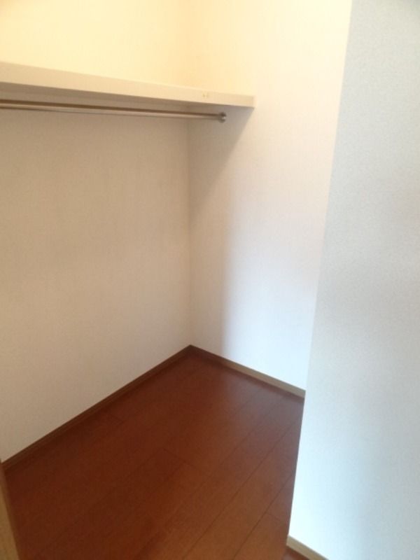 ��ʌ��������܎s��{��O���P���ڂ̃A�p�[�g�̎��[