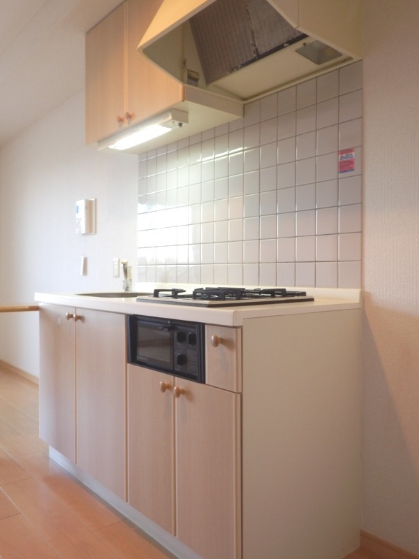 ��ʌ��������܎s��{�撇���R���ڂ̃}���V�����̃L�b�`��