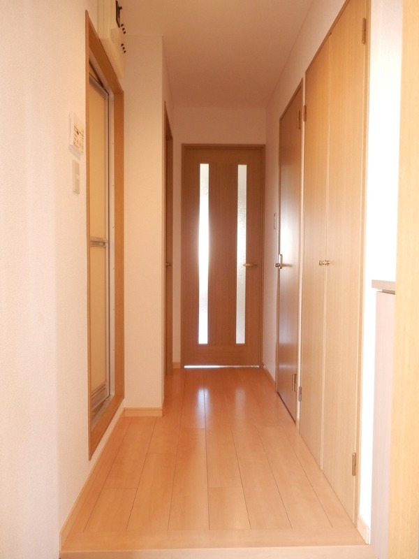 ��ʌ��������܎s��{�撇���R���ڂ̃}���V�����̌���