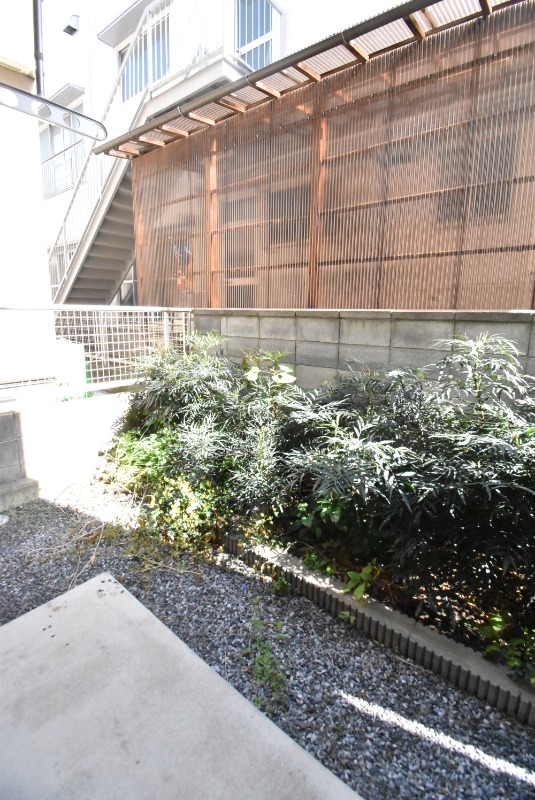 ��ʌ��������܎s��{��y�蒬�R���ڂ̃}���V�����̃o���R�j�[