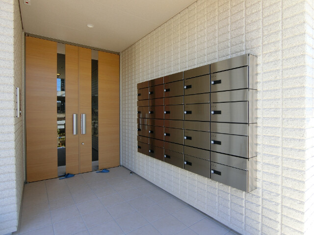 ��ʌ��������܎s��{��y�蒬�R���ڂ̃}���V�����̃G���g�����X