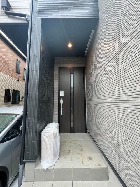 ��ʌ�����s�����R���ڂ̈�ˌ��ẴG���g�����X