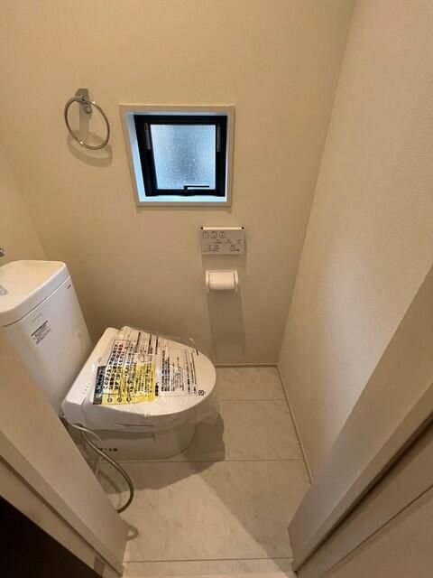 ��ʌ�����s�����R���ڂ̈�ˌ��Ẵg�C��