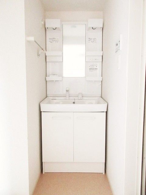 ��ʌ������s���]�P���ڂ̃A�p�[�g�̐��ʏ�