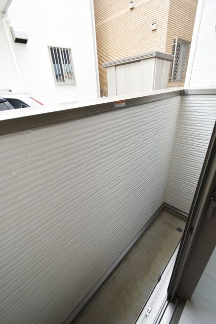 ��ʌ��������܎s����厚�w��̃A�p�[�g�̃o���R�j�[