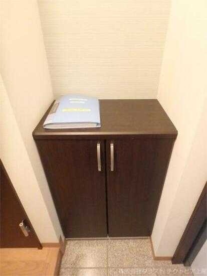 ��ʌ��k�����S�ɓޒ����R���ڂ̃}���V�����̂��̑��ݔ�