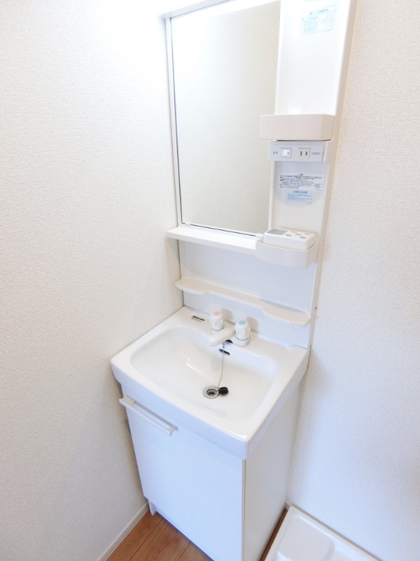 ��ʌ��������܎s�������a�c���P���ڂ̃A�p�[�g�̐��ʏ�