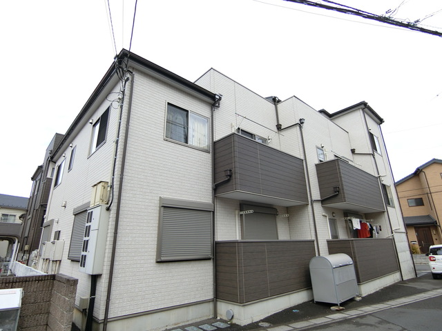 ��ʌ��k�����S�ɓޒ������Q����98�̃A�p�[�g�̌����O��