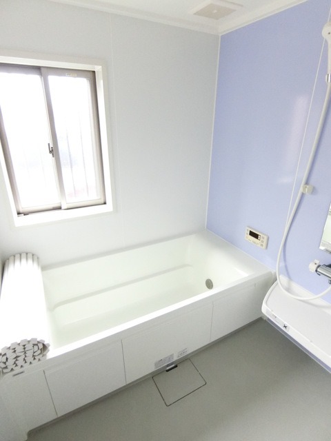 ��ʌ��k�����S�ɓޒ������Q���ڂ̃A�p�[�g�̃o�X