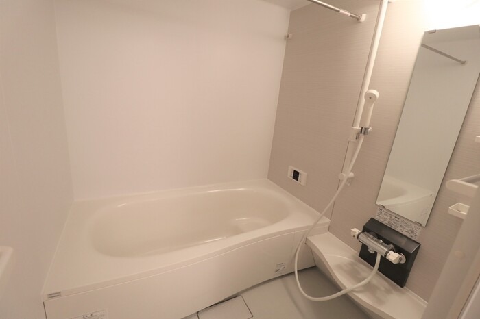 ��ʌ��z�J�s���C�N�^�E���T���ڂ̃A�p�[�g�̃o�X