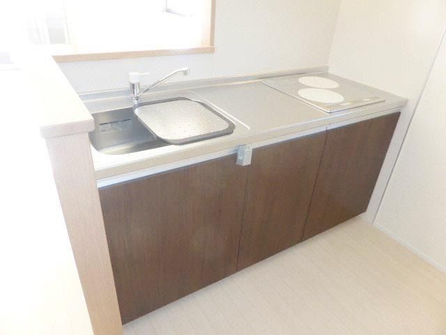 ��ʌ��z�J�s���C�N�^�E���U���ڂ̃A�p�[�g�̃L�b�`��