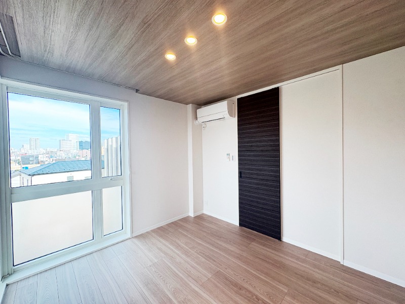 ��ʌ��������܎s��{��O���P���ڂ̃}���V�����̋����E���r���O