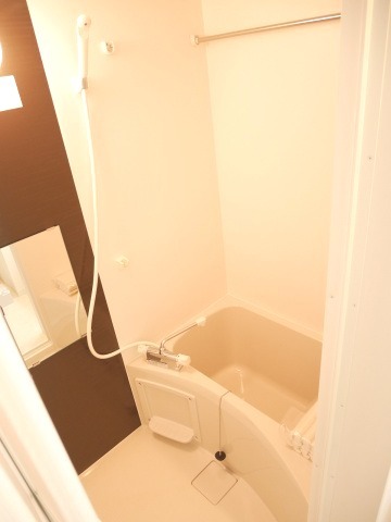 ��ʌ�����s���ԂP���ڂ̃A�p�[�g�̃o�X