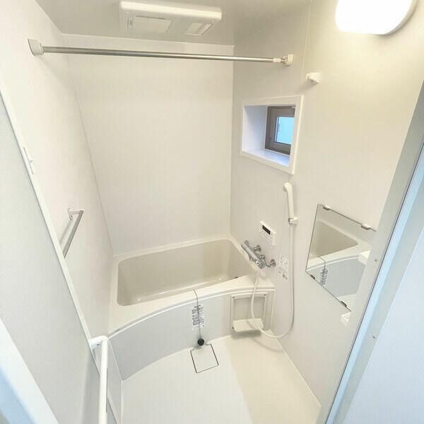 ��ʌ�����s�씵���J�U���ڂ̃A�p�[�g�̃o�X