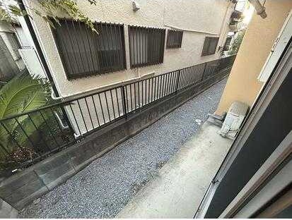 ��ʌ��������܎s����J��P���ڂ̃A�p�[�g�̃o���R�j�[