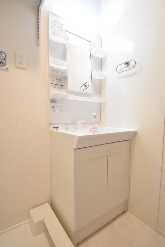 ��ʌ�����s�厚���̃A�p�[�g�̐��ʏ�