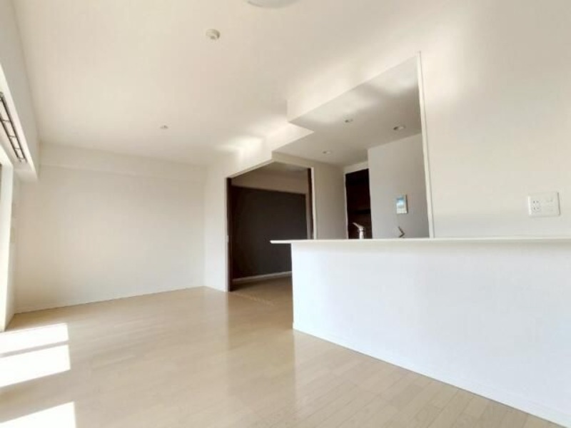 ��ʌ��������܎s��{��O���Q���ڂ̃}���V�����̋��ԁE���r���O