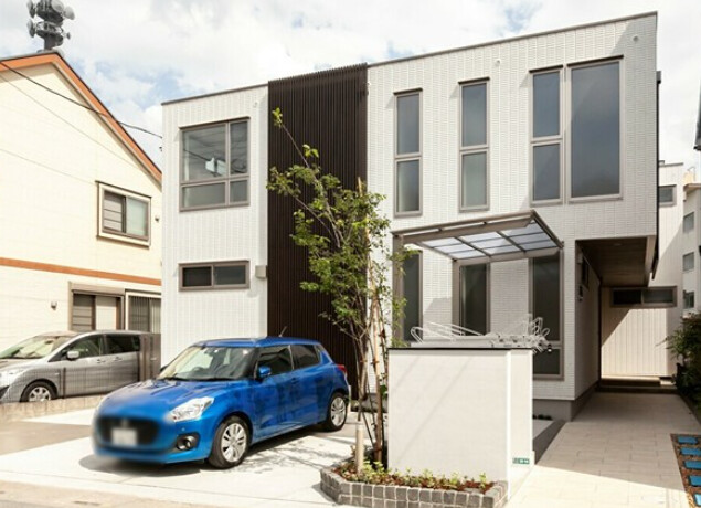 ��ʌ������s����U���ڂ̃}���V�����̌����O��