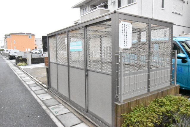 ��ʌ��z�J�s���C�N�^�E���U���ڂ̃A�p�[�g�̂��̑�