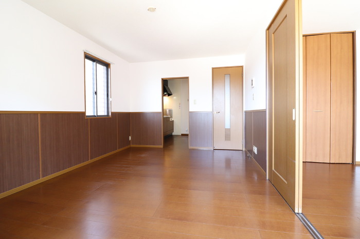 ��ʌ��������܎s����厚���L�̃A�p�[�g�̋��ԁE���r���O