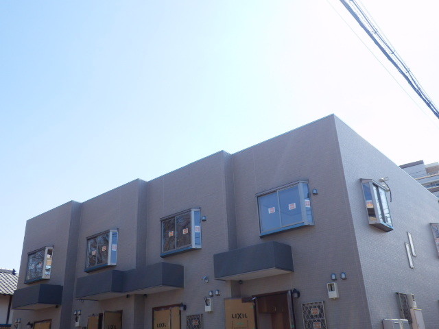 ��ʌ��������܎s�k�擌�听���Q����639�̃e���X�n�E�X�̌����O��