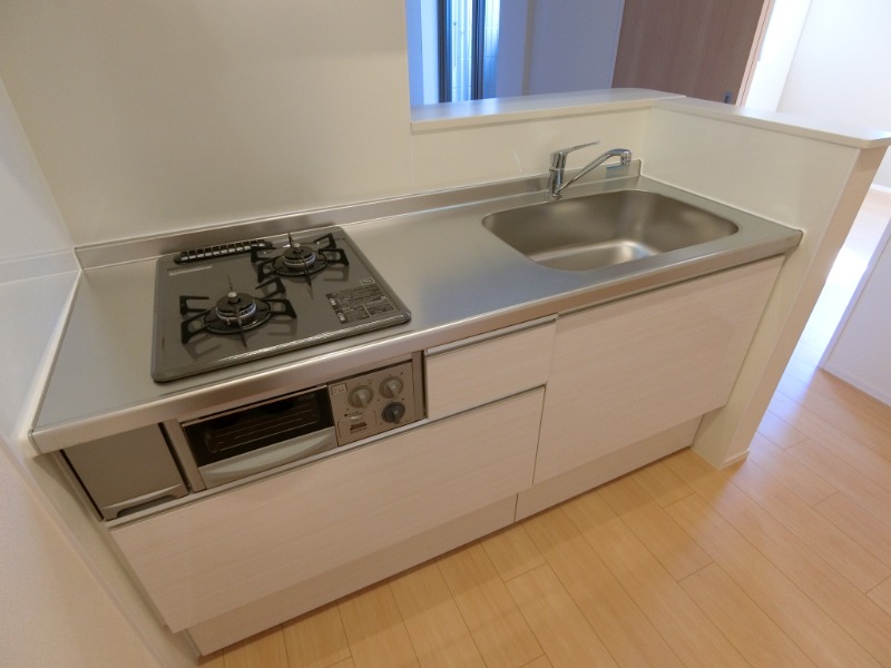 ��ʌ��������܎s��{��y�蒬�Q���ڂ̃}���V�����̃L�b�`��