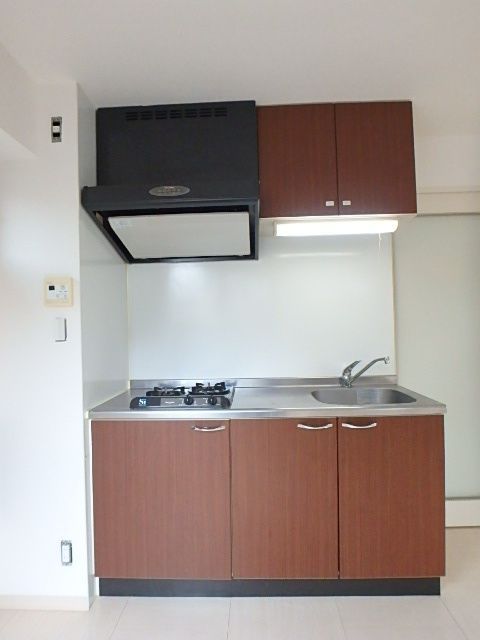 ��ʌ��������܎s��{��O���Q���ڂ̃}���V�����̃L�b�`��