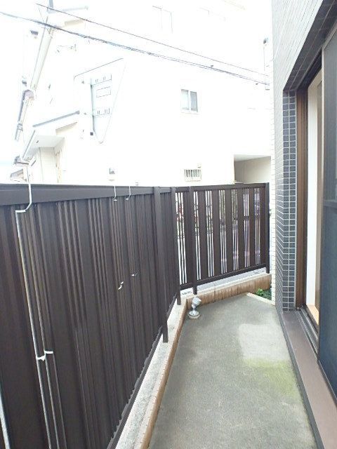 ��ʌ��������܎s��{��O���Q���ڂ̃}���V�����̃o���R�j�[