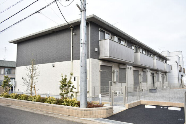 ��ʌ�����s����Q����7-15�̃A�p�[�g�̌����O��