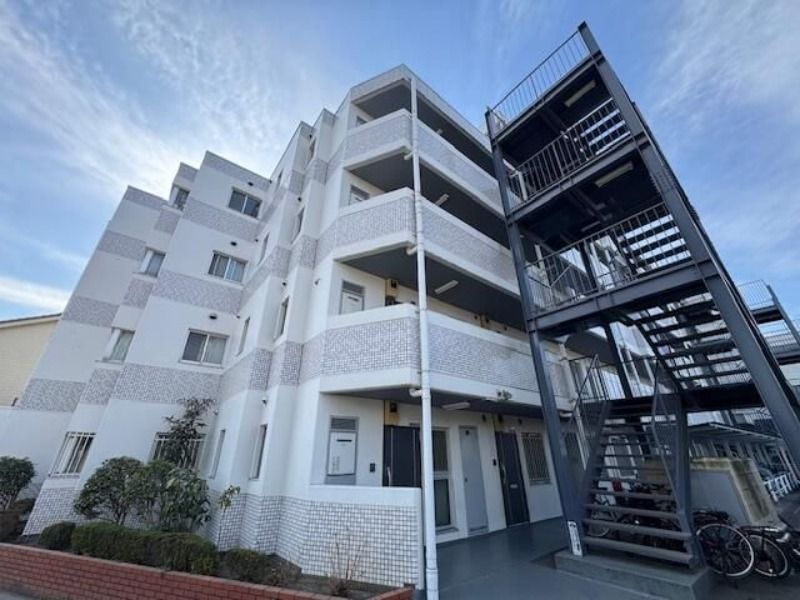 ��ʌ��z�J�s�쒬�R���ڂ̃}���V�����̌����O��