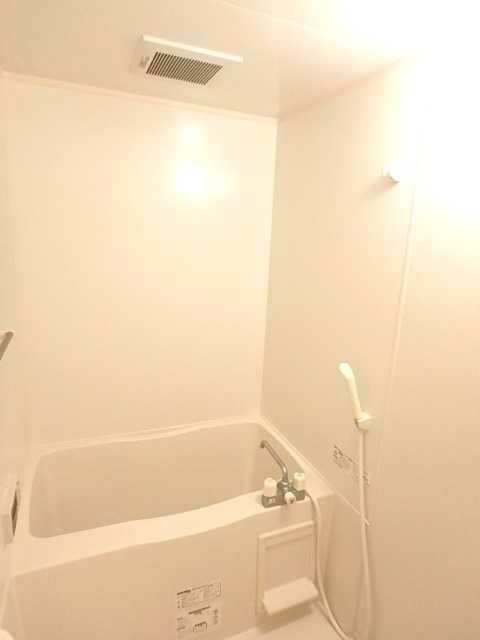 ��ʌ��������܎s������{�����R���ڂ̃A�p�[�g�̃o�X