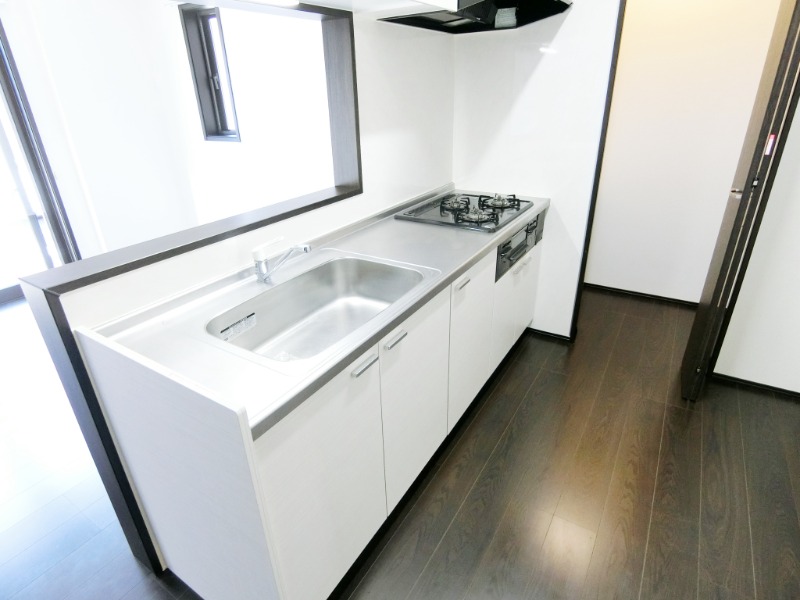 ��ʌ��@�c�s���m�؂S���ڂ̃e���X�n�E�X�̃L�b�`��