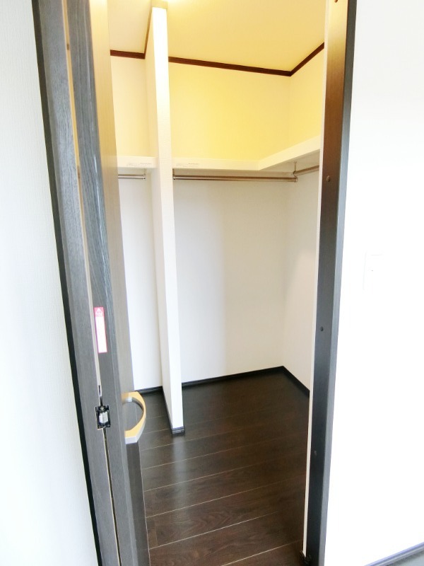 ��ʌ��@�c�s���m�؂S���ڂ̃e���X�n�E�X�̎��[