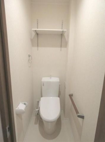 ��ʌ������s�����U���ڂ̃A�p�[�g�̃g�C��