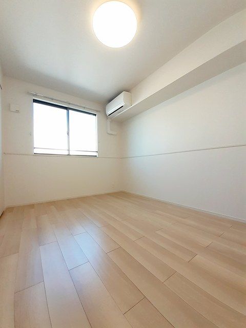 ��ʌ��@�c�s�厚�쓇�̃A�p�[�g�̂��̑������E�X�y�[�X