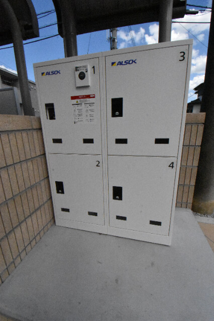 ��ʌ��@�c�s�厚�쓇�̃A�p�[�g�̂��̑�