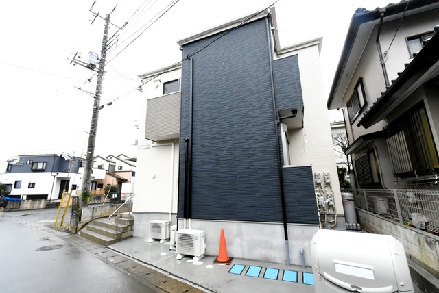 ��ʌ��������܎s�������a�c���P����1115-3�̃A�p�[�g�̌����O��