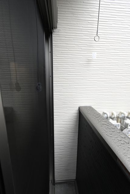 ��ʌ��������܎s�������a�c���P���ڂ̃A�p�[�g�̃o���R�j�[